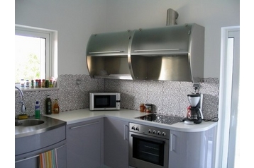 Grecia Chata Nea Kydonia, Esterno